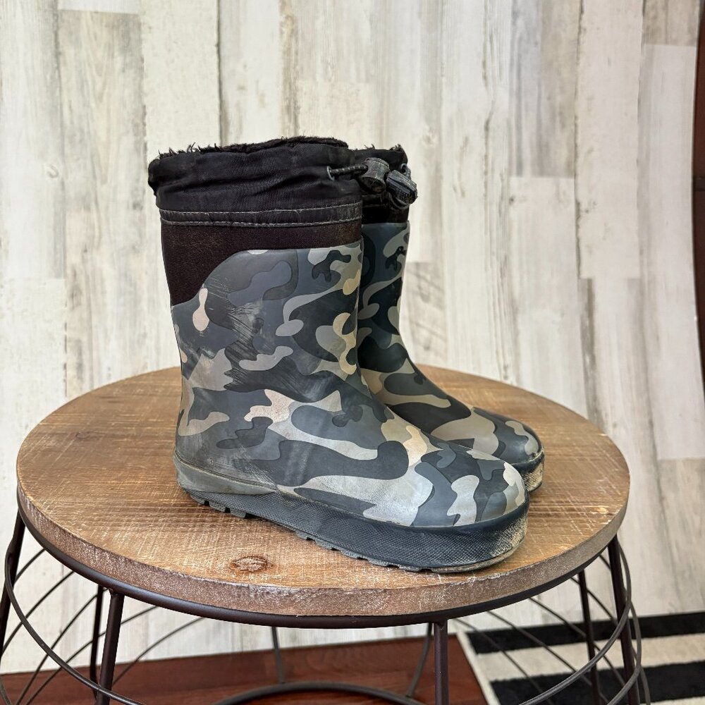 Western Chief Little Kids Size 11/12 Lined Rain Boots Grey Camo Print